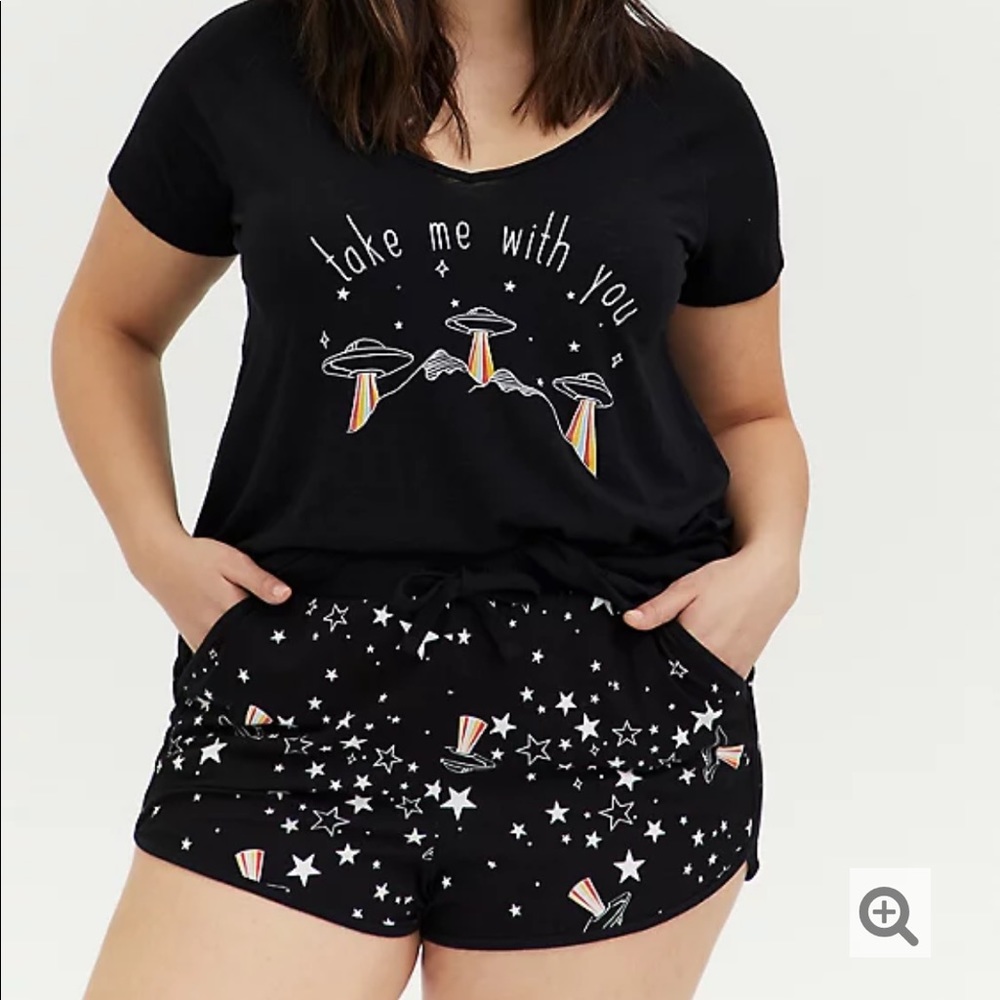 BLACK SPACESHIP SLEEP SHORT
